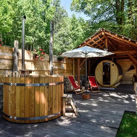 Pleasant Chalet In With Private Pool Bruvno