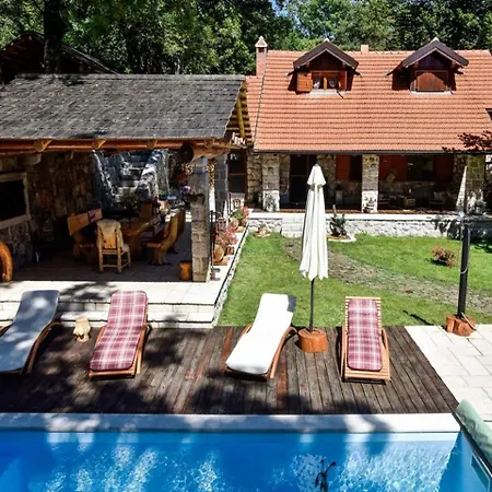 Chalet Pleasant Chalet In With Private Pool Bruvno
