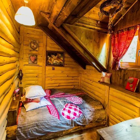 Pleasant Chalet In With Private Pool Bruvno